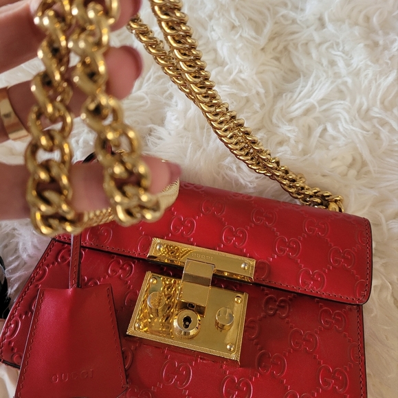 AUTHENTIC - Gucci Red Signature Padlock Shoulder Bag - Picture 9 of 10